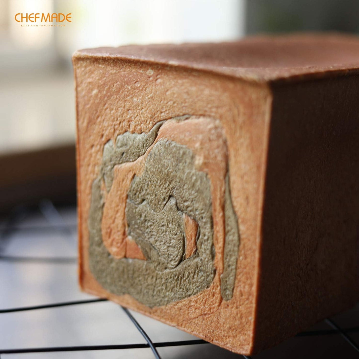CHEFMADE Pullman Loaf Pan with Lid, 1Lb Dough Capacity Non-Stick Rectangle Flat Toast Box for Oven Baking 4.2" x 7.7"x 4.4"(Champagne Gold)