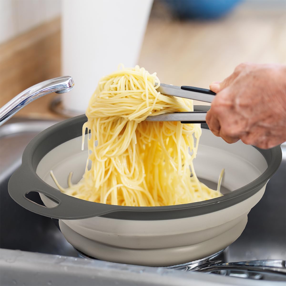 Glad Collapsible Colander Strainer - 2L | Small Pasta Drainer for Kitchen, Vegetables, and Fruit | Round Plastic Foldable Draining Basket for Easy Storage,Grey (Pack of 6)