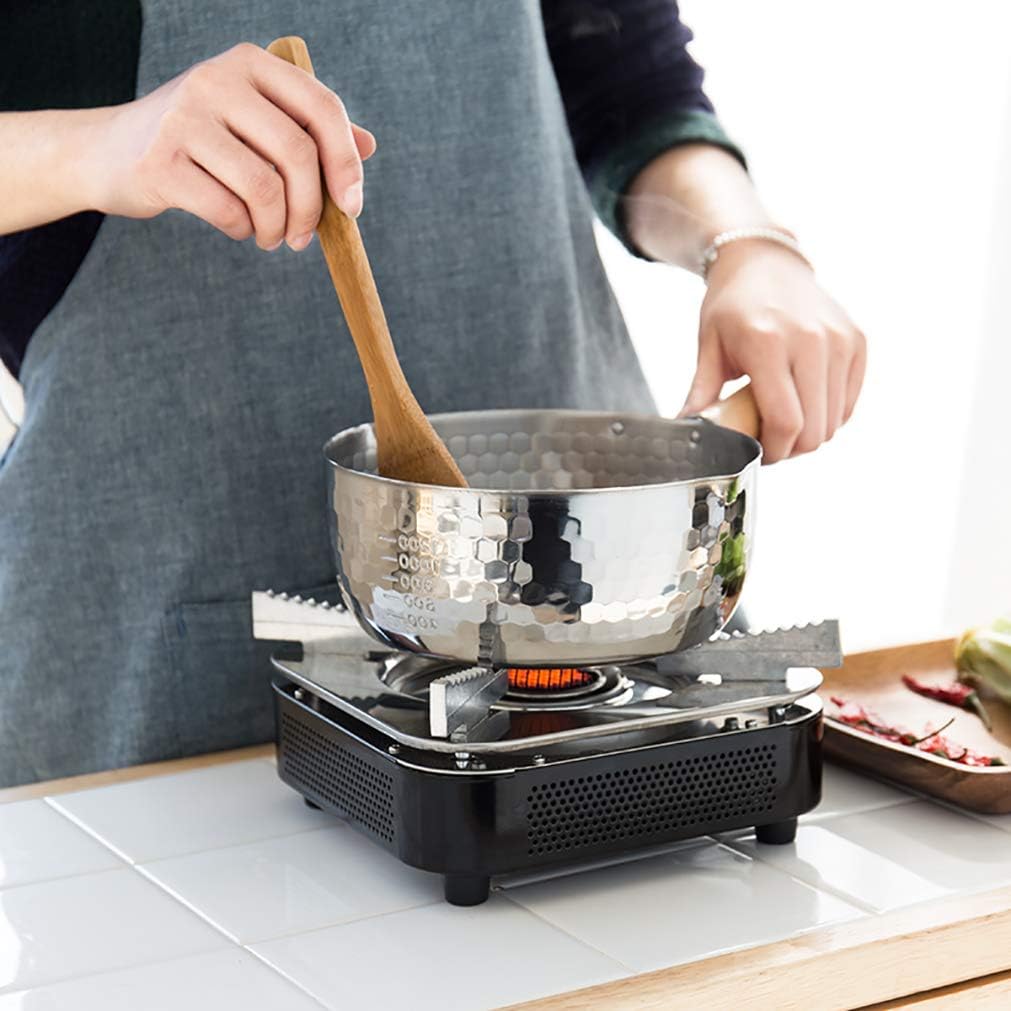 Yukihira Saucepan, Traditional Japanese Yukihira Pot Stainless Steel Saucepan Milk Sauce Pan Wooden Handle (7.8 inch 2.2 Quart)