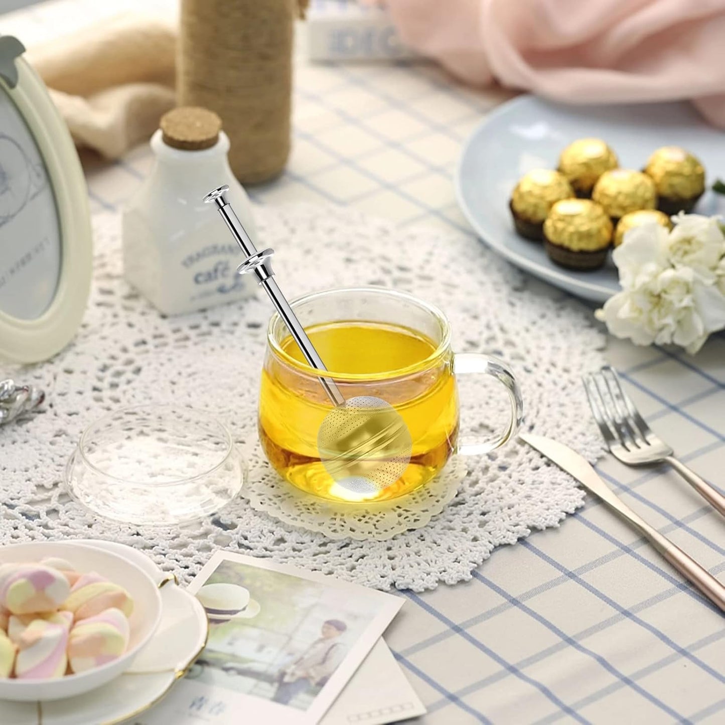 Numola Long Handle Tea Ball Stainless Steel with Drip Trays, 4Pcs Premium Tea Infuser Filter for Loose Leaf Tea, Reusable Fine Mesh Tea Interval Diffuser Strainer for Cup and Teapot