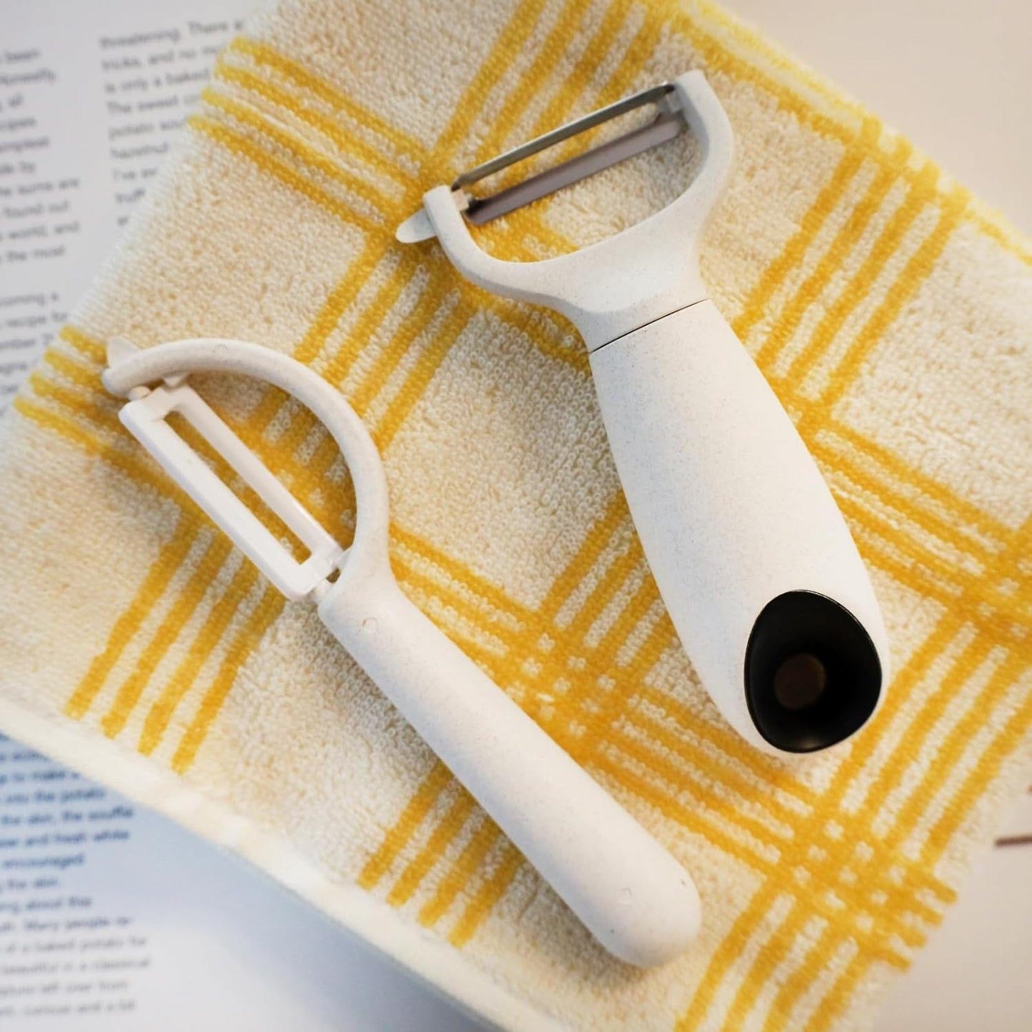 Beille Cream Stainless Steel Wheat Straw Vegetable Peeler Kitchen Utensils