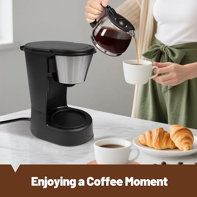 5 Cup Drip Coffee Maker One-Touch Anti-Drip Coffee Machine with Reusable Filter Carafe Auto Keep Warm Plate Spoon Coffee Pot Suitable for Home Use 110V