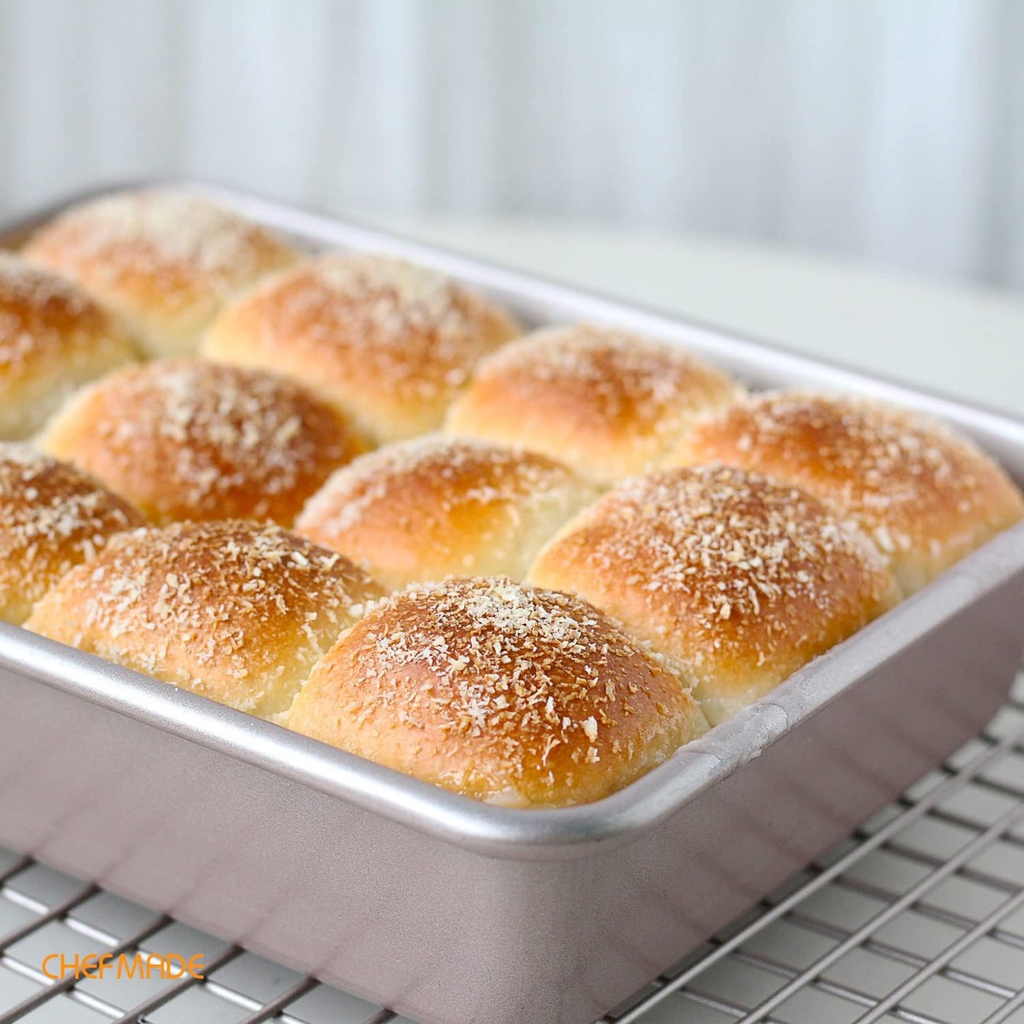 CHEFMADE 8.7-Inch Rectangle Cake Pan, Non-Stick Deep Dish Bakeware for Oven Baking (Champagne Gold)