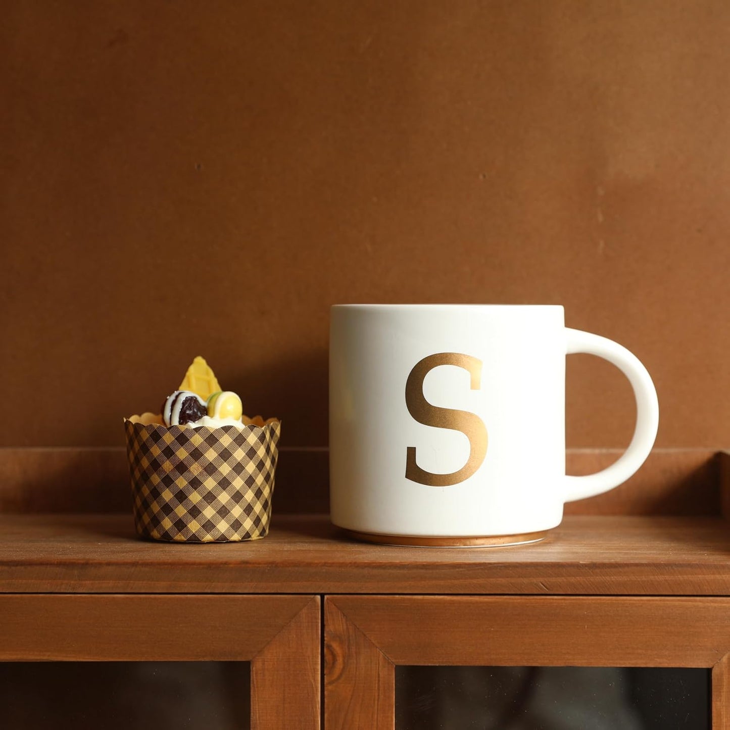 COLLECTIVE HOME - Monogram Ceramic Mugs, 15 oz Golden Initial Coffee Cups, Elegant Alphabet Tea Mugs, Elegant Personalized Mug with Gift Box, Unique Mug with Double Side Capital Letter (S)
