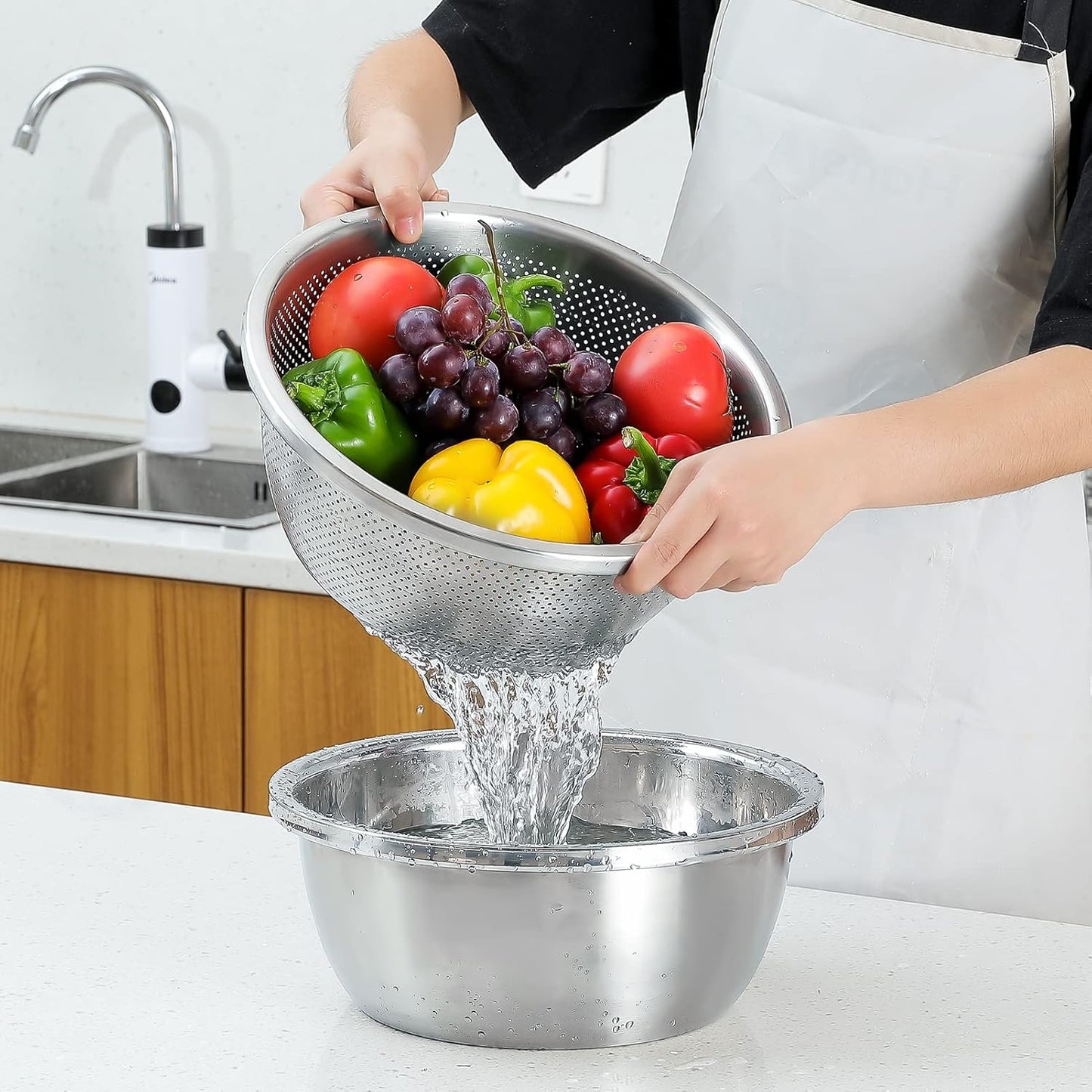 304 Stainless Steel Microporous Colander, 1.5QT Large Capacity with Mixing Bowl For washing vegetables, fruit and rice and for draining cooked pasta(2PC)