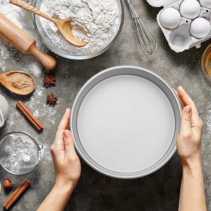 LAST CONFECTION 10" x 2" Aluminum Round Cake Pan - Professional Bakeware