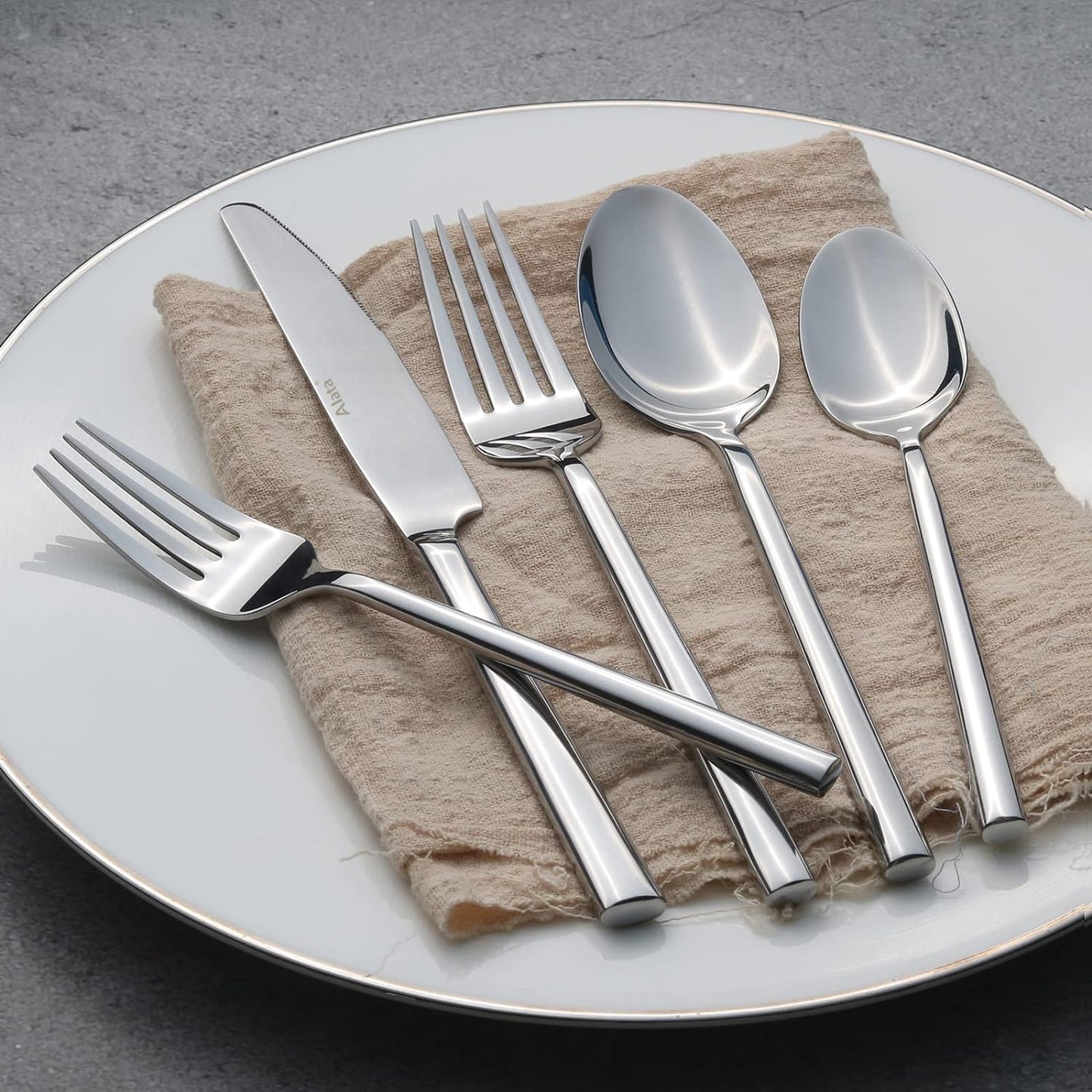 Alata Potter 65-Piece Forged Silverware Set, Service for 12 – Premium Stainless Steel Flatware Set, Modern Design with Satin Finish, Ideal for Home, Kitchen, Party, Camping
