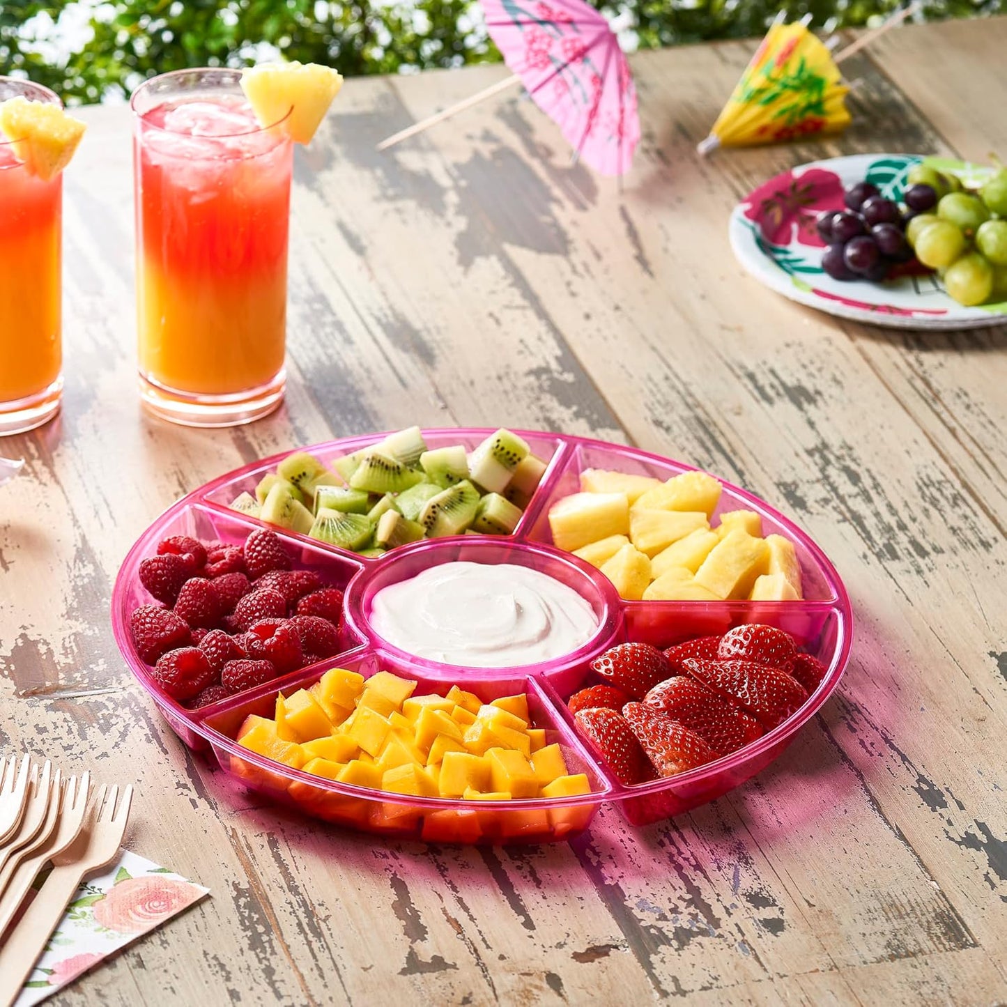 Plasticpro 6 Sectional Round Plastic Serving Tray/Platters Pink Pack of 8