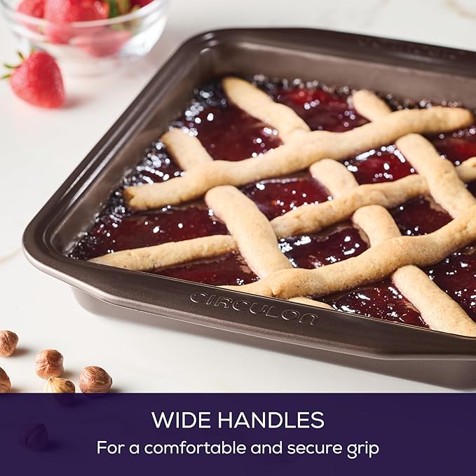 Circulon Symmetry Cake Pan, Chocolate