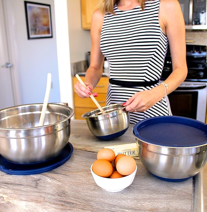 Stainless Steel Mixing Bowls with Lids and Non Slip Bases (Set of 3, Blue)